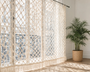 Rideau macramé dans un appartement haussmannien lumineux – guide style, dimensions, matière