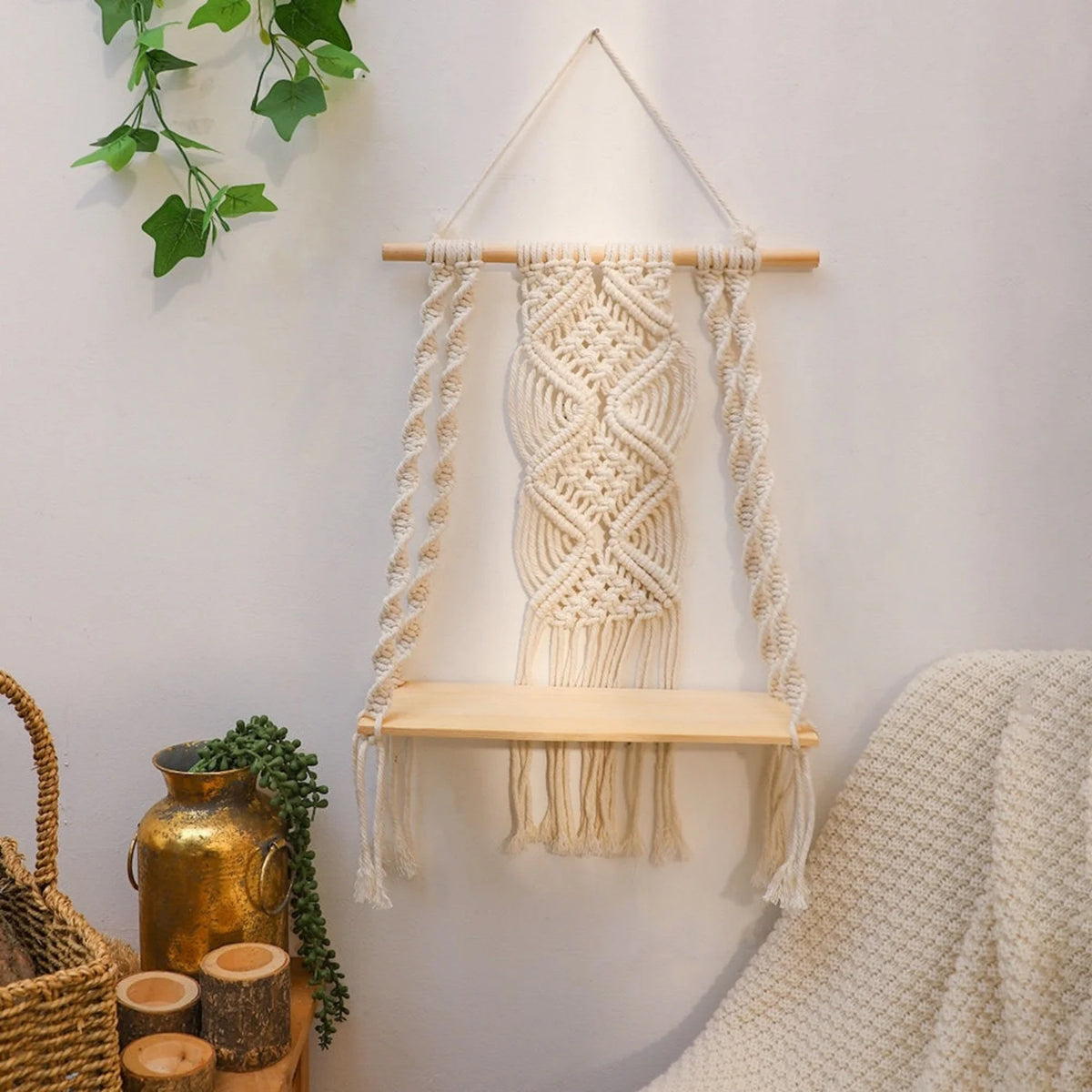 Boho Chic Macrame Wall Hanging Shelf,Woven Rope Plant Hanger for Bedroom & Bathroom Decor,Versatile Storage Solution Décorations macramé