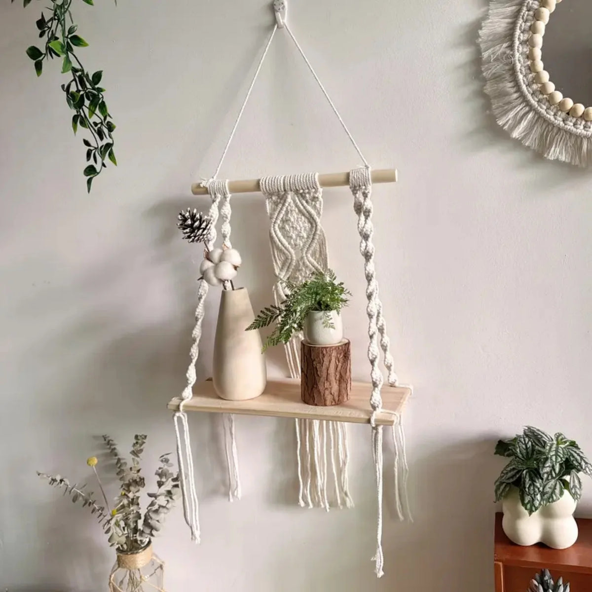 Boho Chic Macrame Wall Hanging Shelf,Woven Rope Plant Hanger for Bedroom & Bathroom Decor,Versatile Storage Solution Décorations macramé