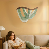 Décoration murale bohème macramé fils drapés barre courbée | Drapa Décorations macramé