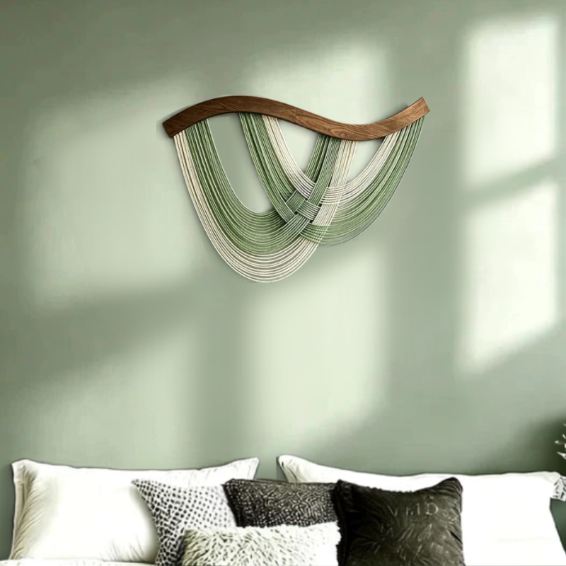 Décoration murale bohème macramé fils drapés barre courbée | Drapa Décorations macramé