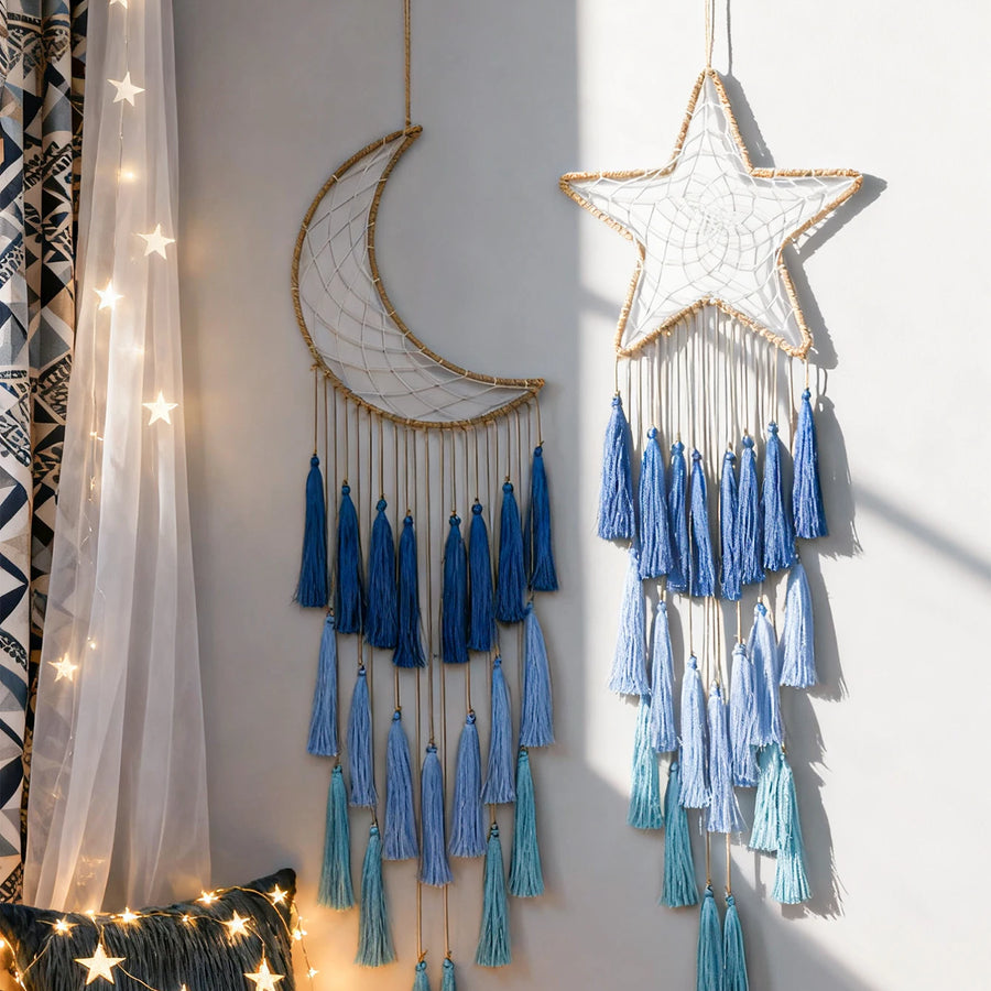 attrape rêve lune - lune et étoile dans une chambre à la lumière douce