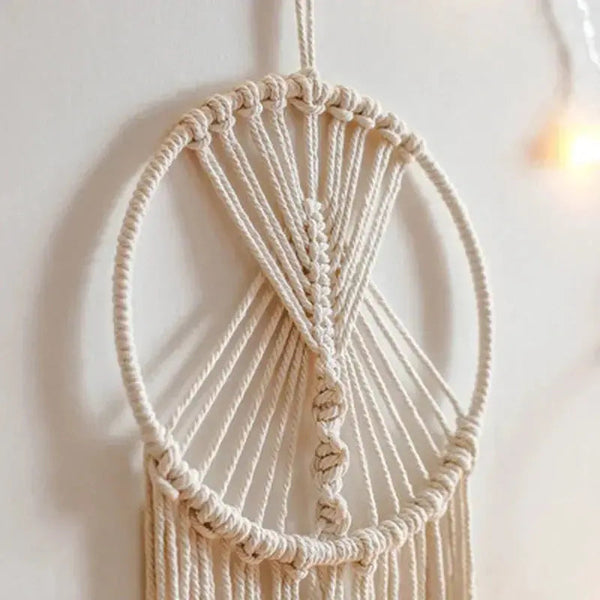 Attrape-rêve macramé — détail cercle nœuds géométriques