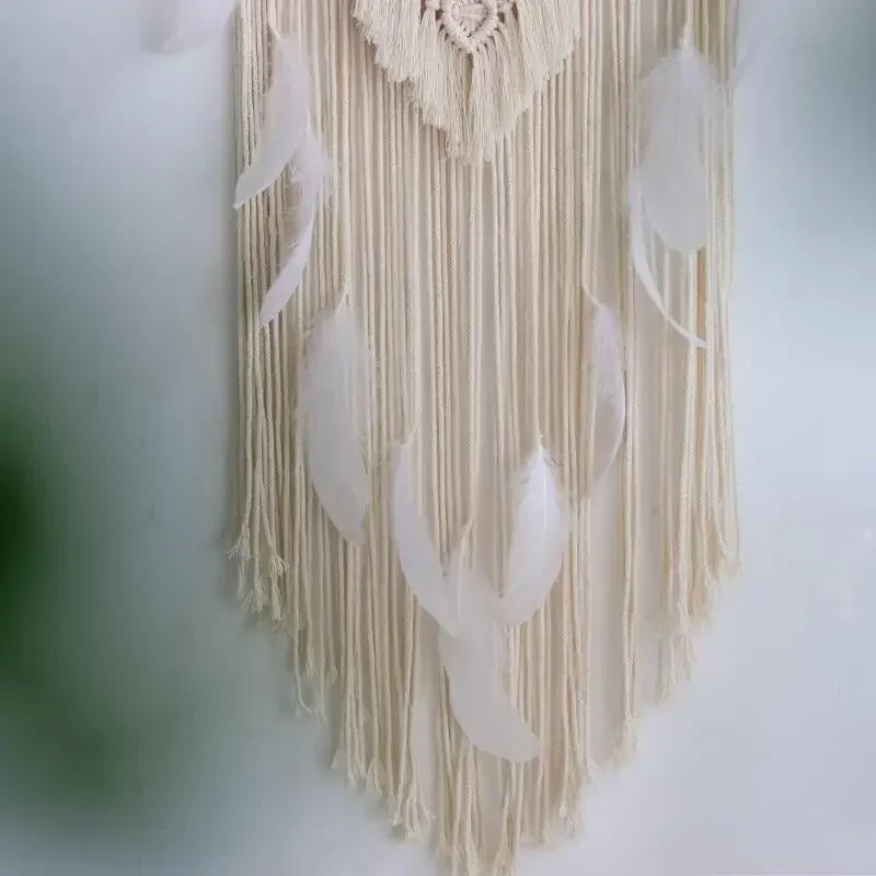 attrape rêve macramé - plumes blanches et franges