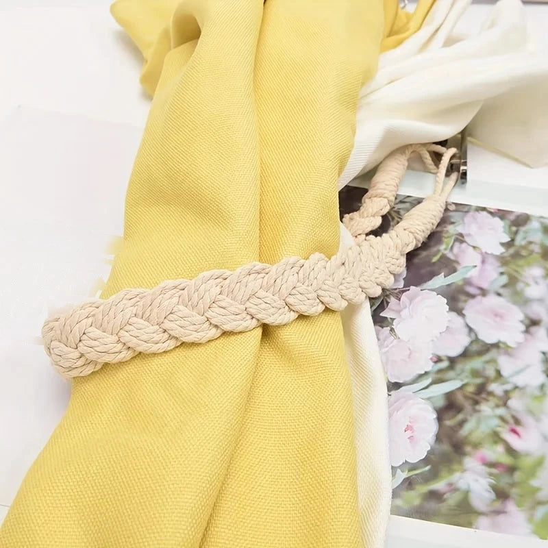 Embrasse rideau tresse en coton à boucle - tresse de coton écru autour d'un tissu jaune