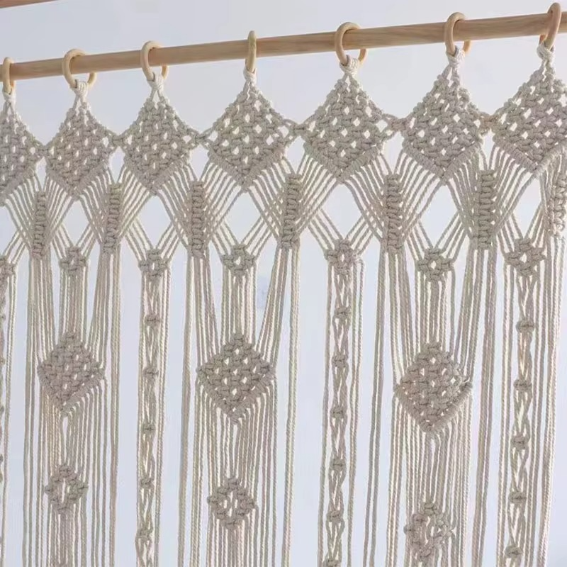 Rideau macramé Naïa coton blanc — nœuds géométriques pour porte ou fenêtre bohème