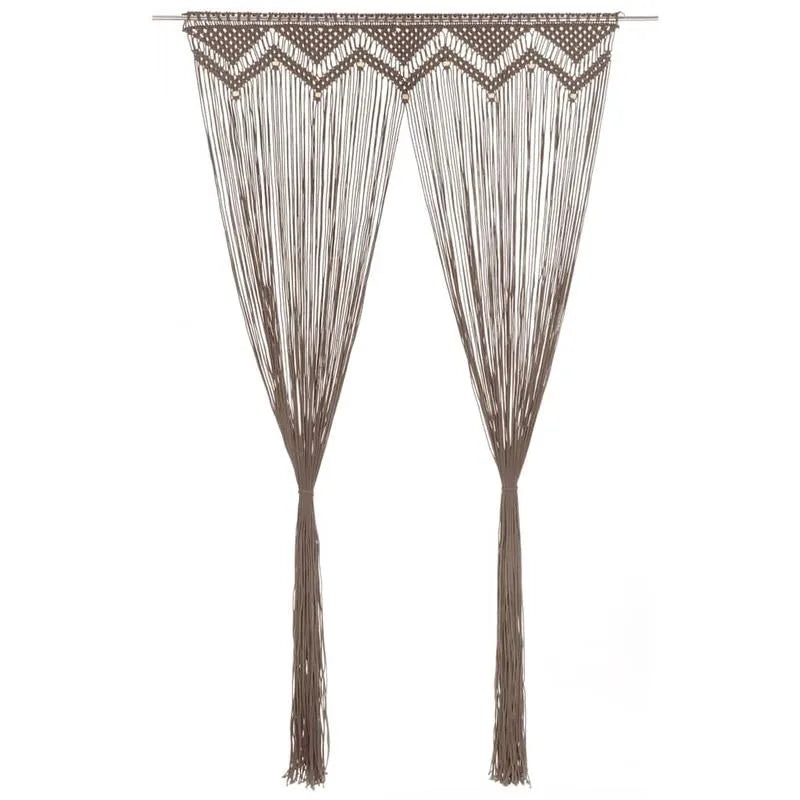 Rideau macramé taupe - présenté en deux pans relevés, sur fond blanc